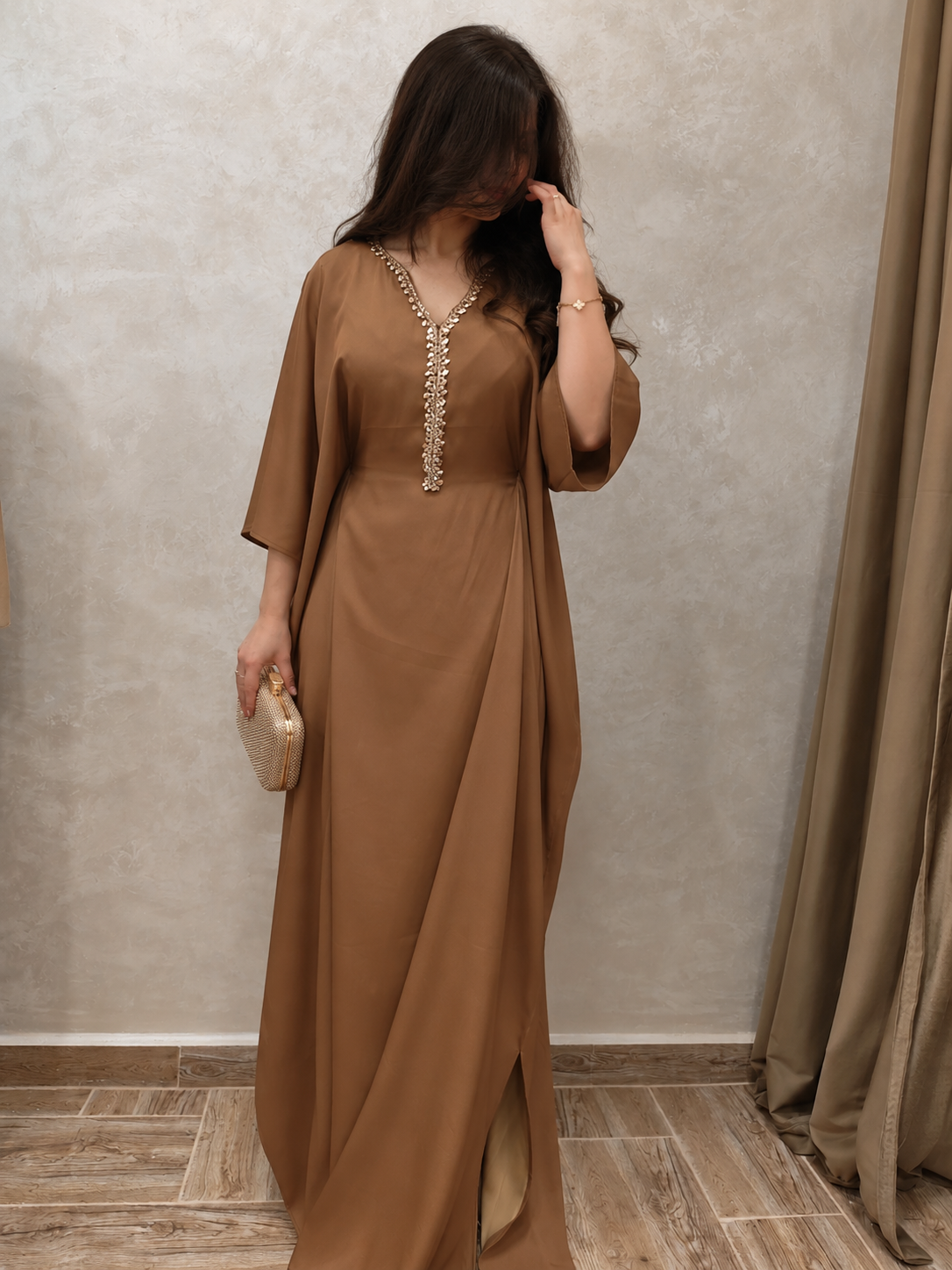 Robe d`hôtesse camel